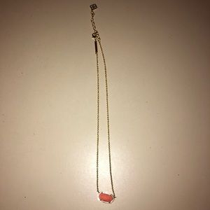 Kendra Scott necklace